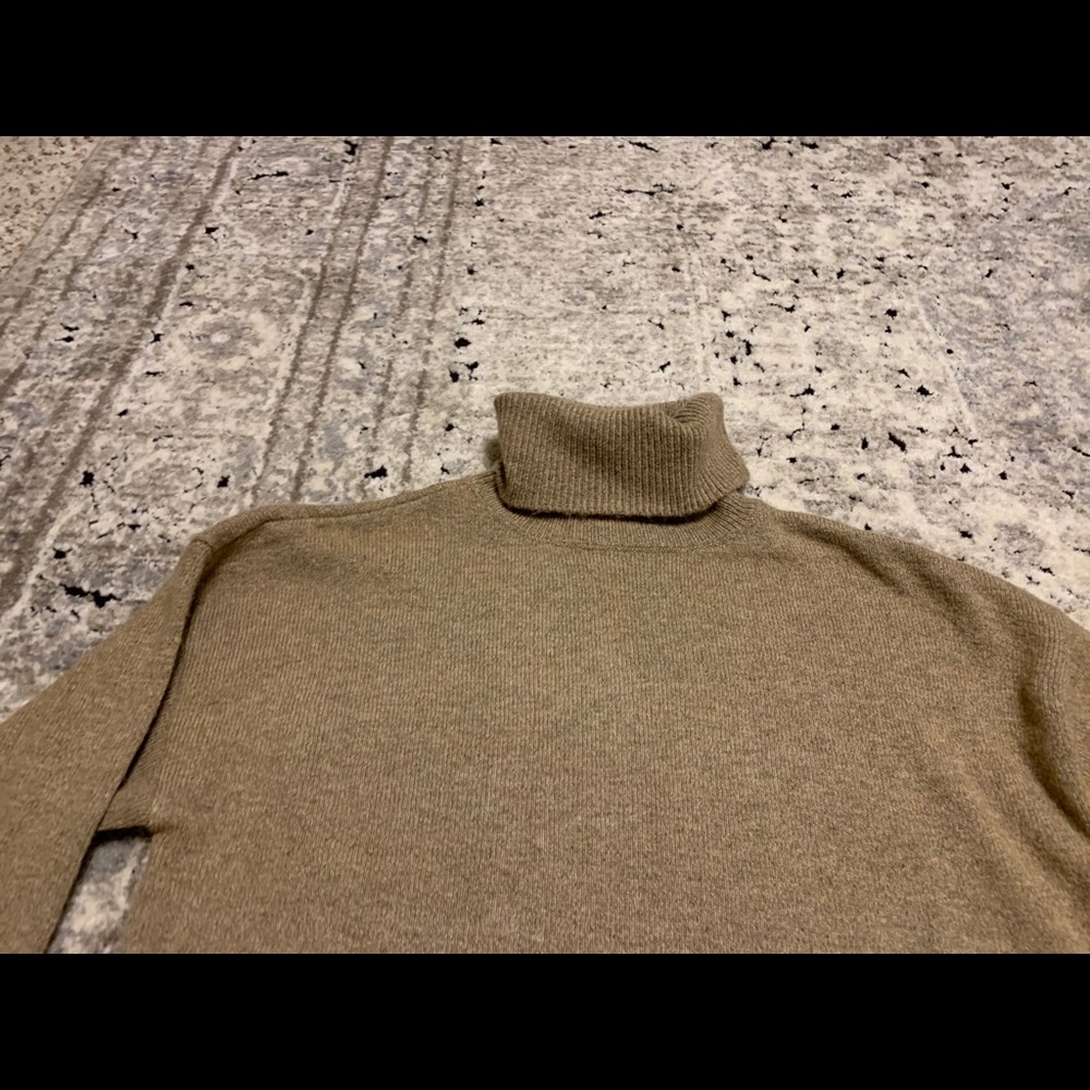 ✨Brand New Micheal Kors Ladies Sweater✨ - Picture 7 of 8